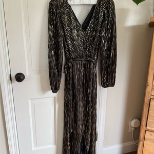 Guess Elegant Black and Gold Women's Dress Size 14